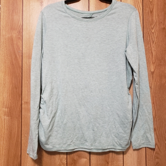 Long sleeve, green keyhole back Top Size Large, ruched sides Athletic Works. - Picture 1 of 5